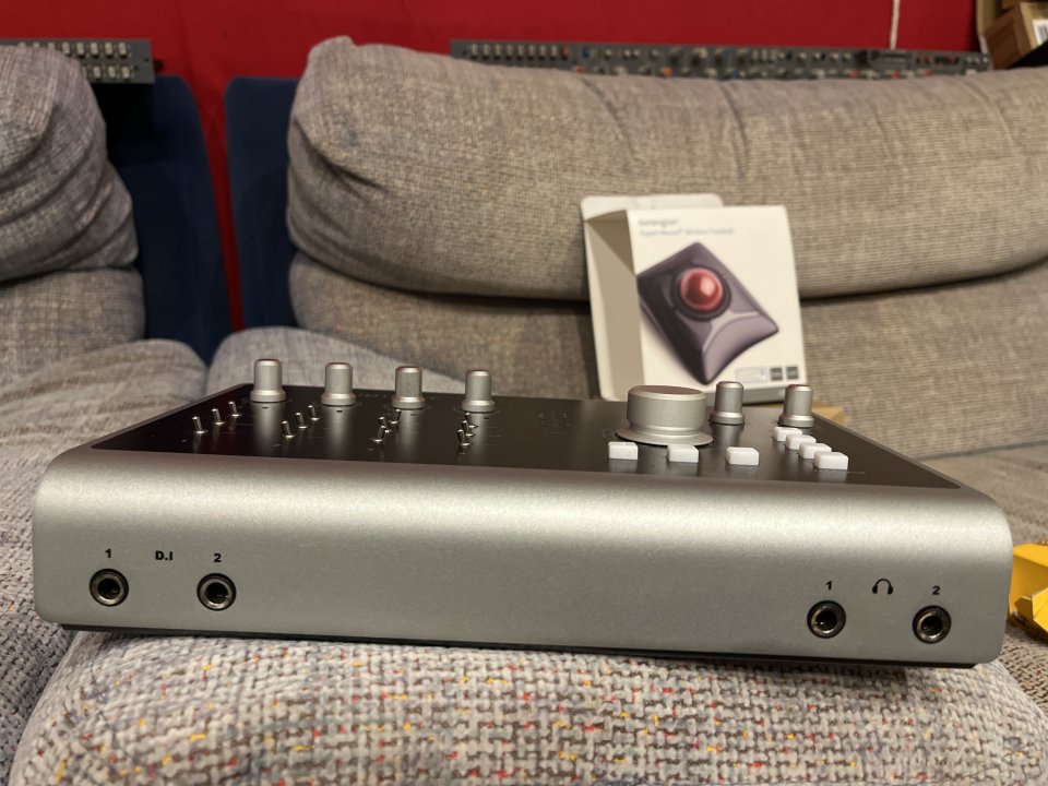 Interface Audient ID 44 de segunda mano · Foto 4 de 4 · Valencia · 320 €