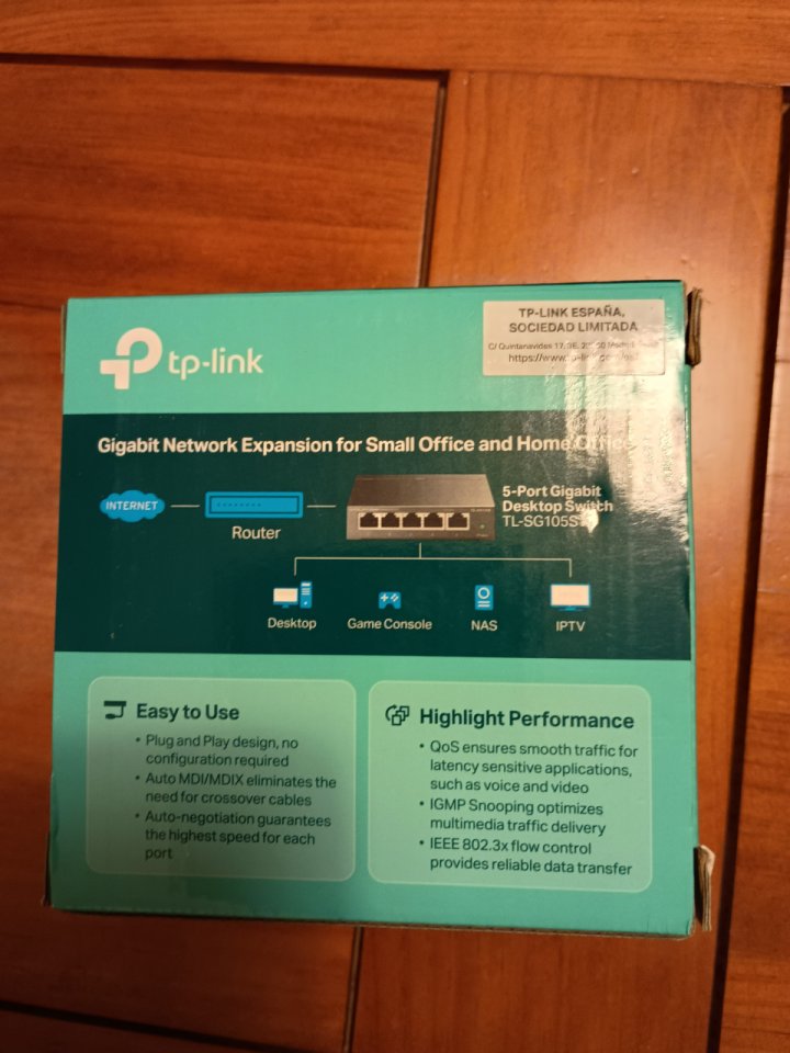 TP-Link 5-Port Gigabit Desktop Switch TL-SG105S de segunda mano · Foto 2 de 4 · Castellón · 13 €
