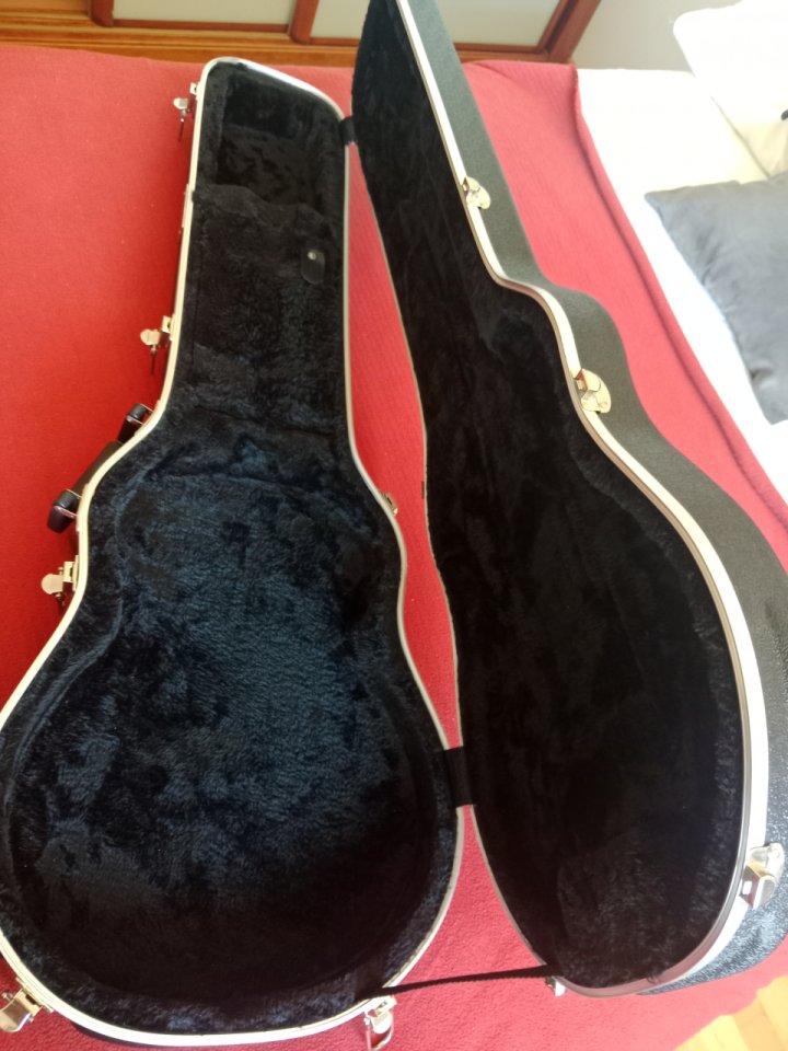 ESP LTD EC-401 Olympic White. Korea de segunda mano · Foto 8 de 10 · León · 799 €