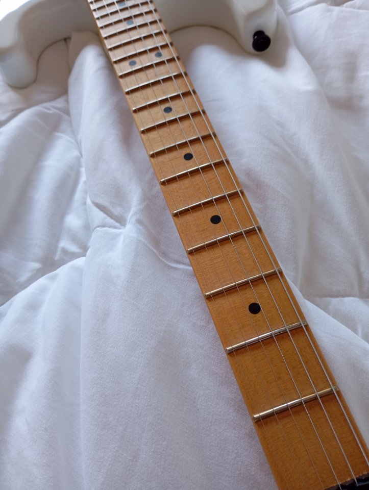 Jackson Pro Origins 1985 San Dimas SD1 HH FR MN Snow White (a estrenar) de segunda mano · Foto 4 de 6 · Pontevedra · 650 €