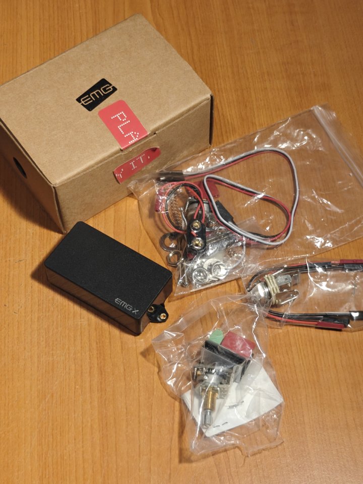 Pastilla activa EMG 81X de segunda mano · Foto 3 de 3 · Badajoz · 70 €