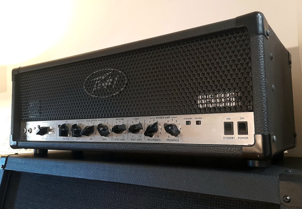 Peavey 6505 (cabezal y pantalla 4x12)