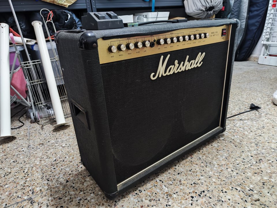 Combo Marshall 5150 150w 2x12 (para reparar)