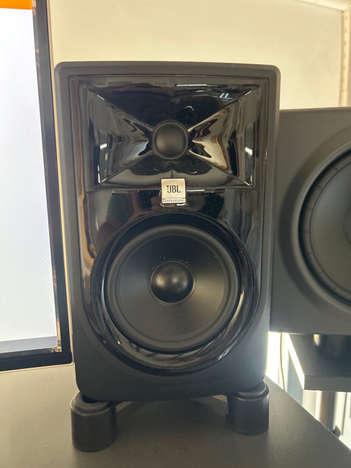 Monitores JBL, 305 de segunda mano · Foto 2 de 2 · Illes Balears · 190 €