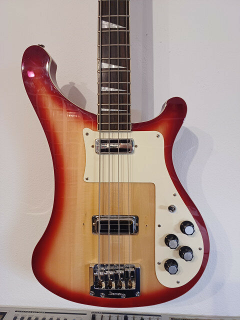tokai rockingbetter copy rickenbacker