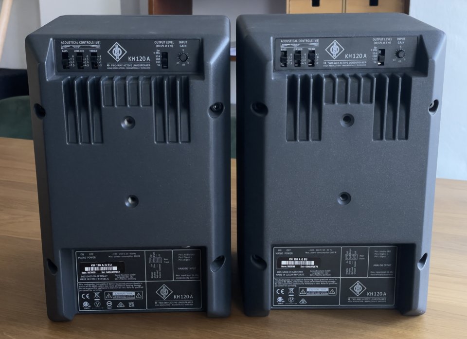 Monitores Neumann KH 120A de segunda mano · Foto 3 de 6 · Sevilla · 850 €