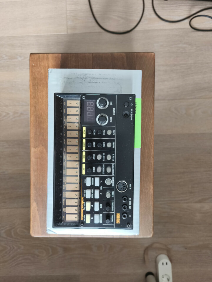 Korg Volca Beats de segunda mano · Foto 2 de 2 · Málaga · 100 €
