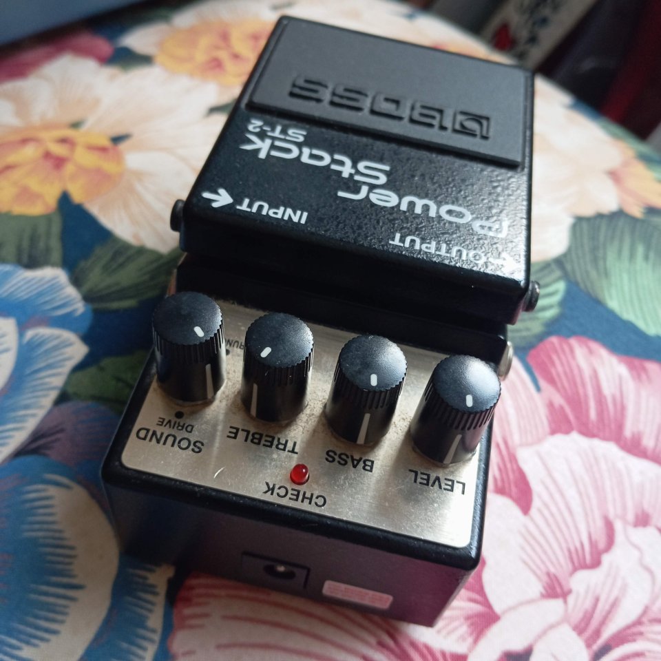 Pedal Boss Power Stack de segunda mano · Foto 2 de 2 · A Coruña · 60 €