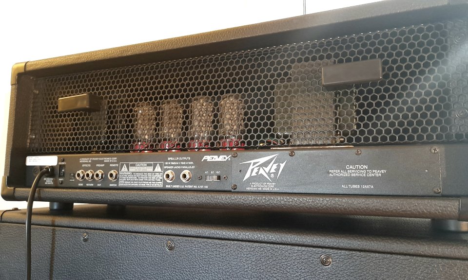 Peavey 6505 (cabezal y pantalla 4x12)