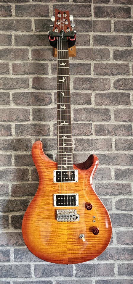 PRS SE Custom 24-08 Vintage Sunburst de segunda mano · Foto 4 de 6 · Valencia · 750 €