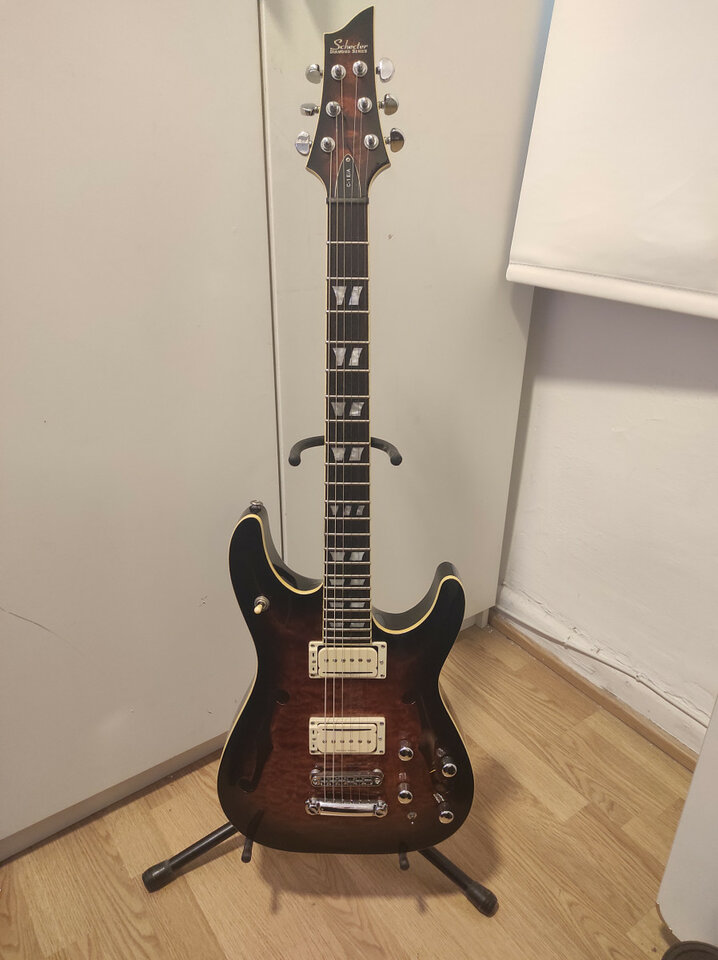 Schecter C1 E/A (coreana de 2006)