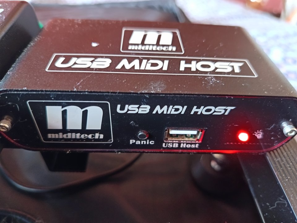 MIDI tech USB midi host