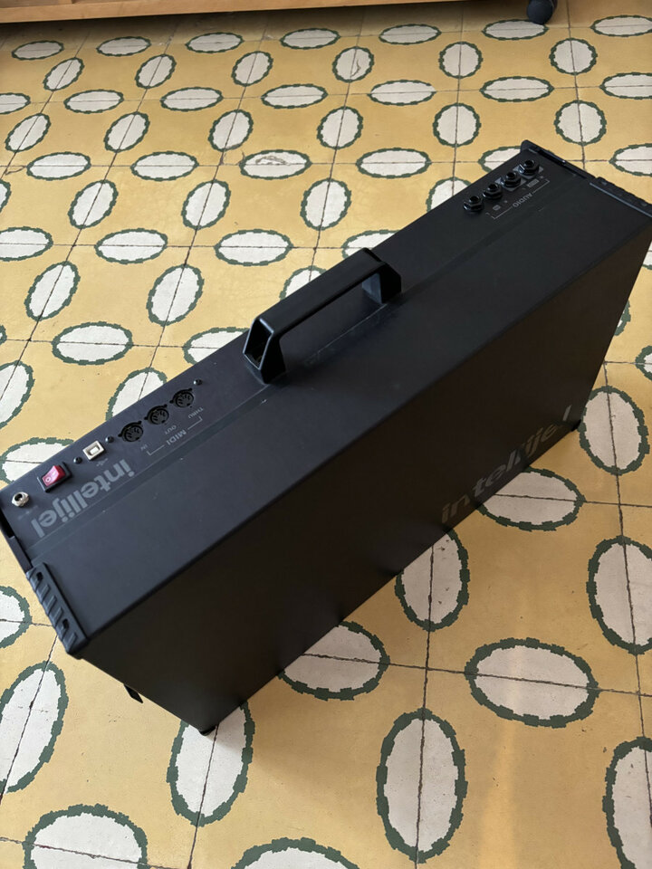 Intellijel 7U case eurorack de segunda mano · Foto 3 de 4 · Barcelona · 590 €