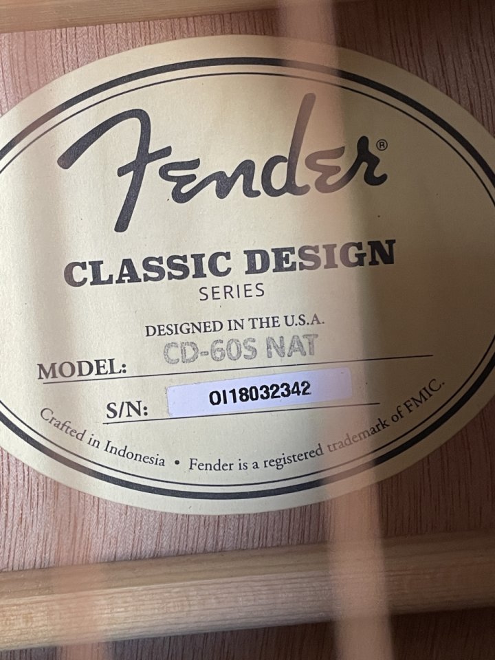 Guitarra acústica Fender de segunda mano · Foto 3 de 3 · Sevilla · 100 €