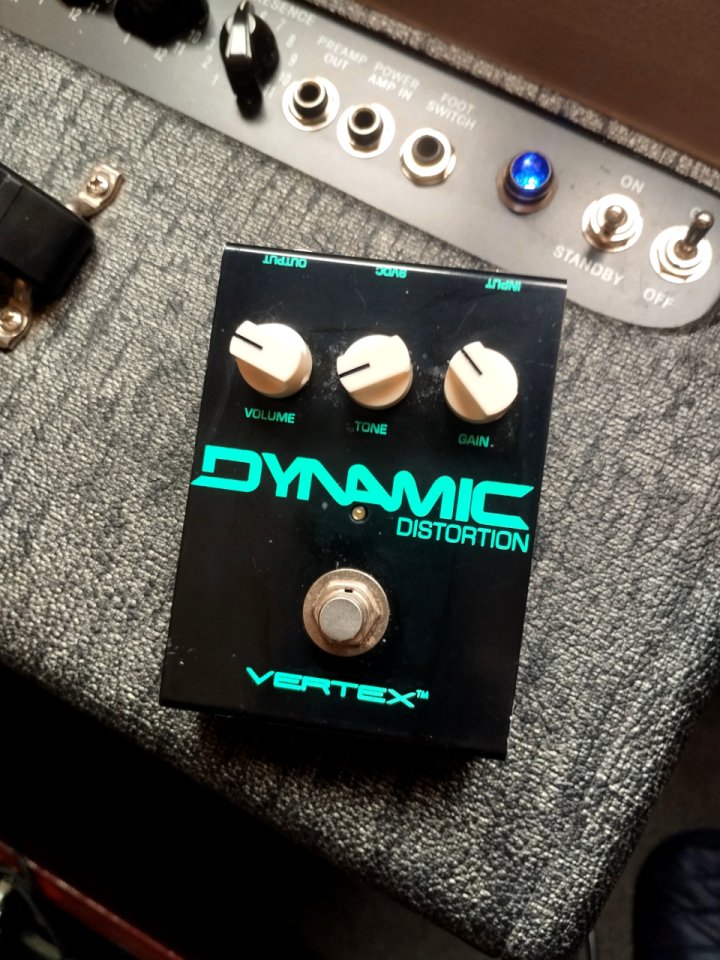 Vertex Dynamic Distortion de segunda mano · Foto 1 de 5 · Alicante · 140 €