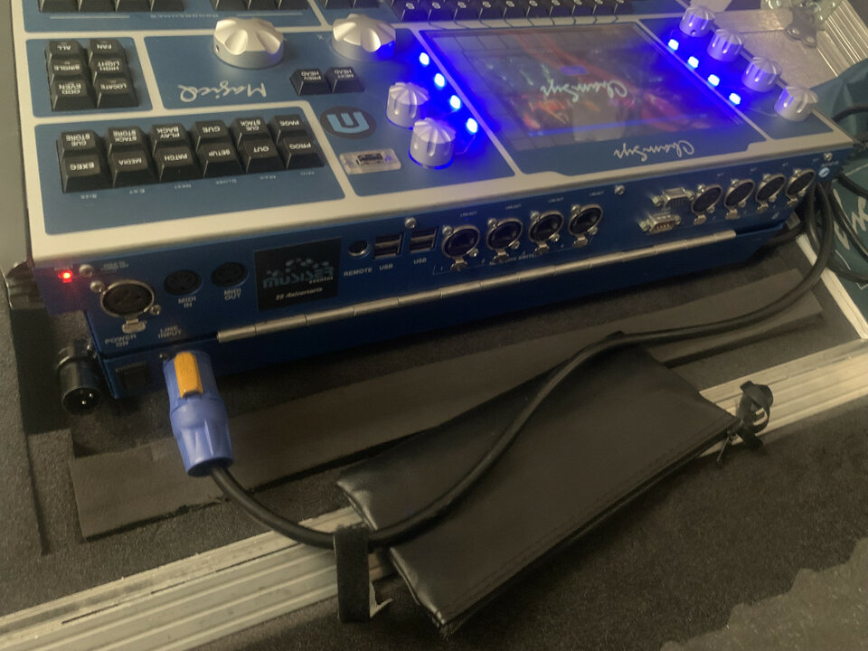 Mesa luces Chamsys MQ60