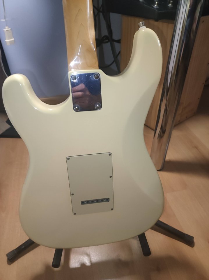 Guitarra Entwistle EST100