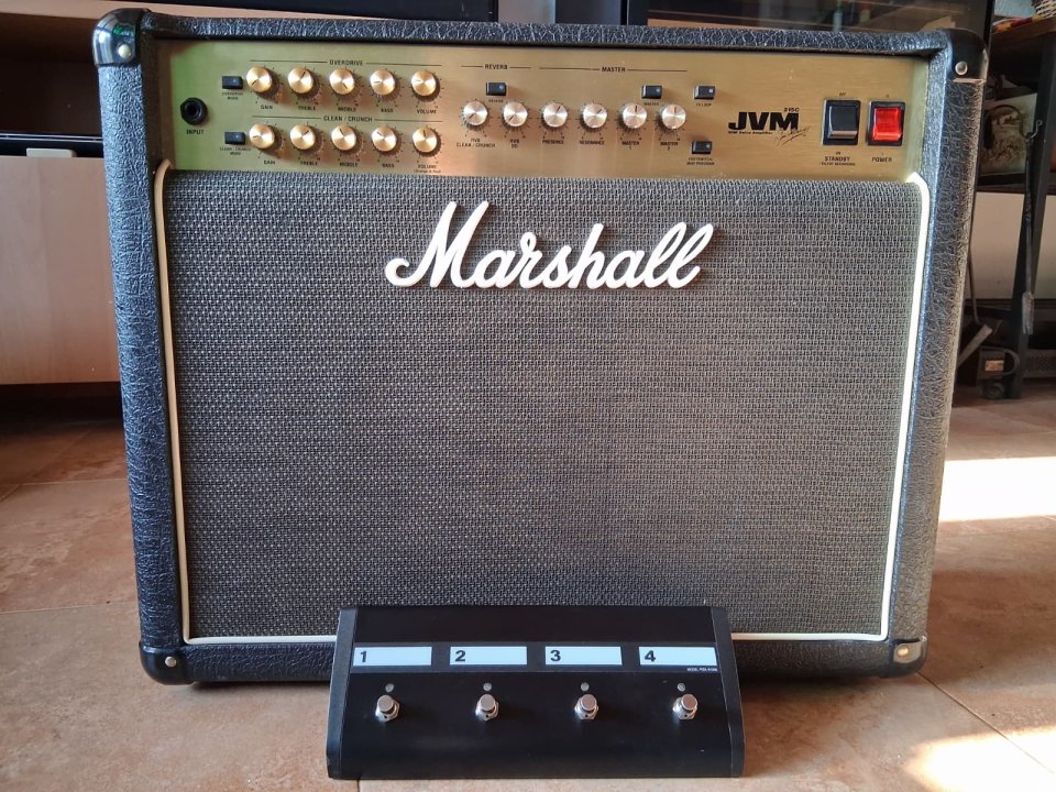 Marshall JVM 215C