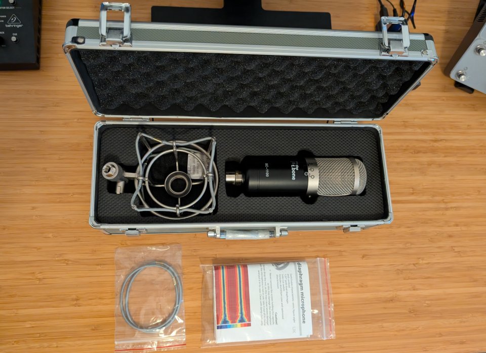 Micrófono t.bone SC 1100 + estuche