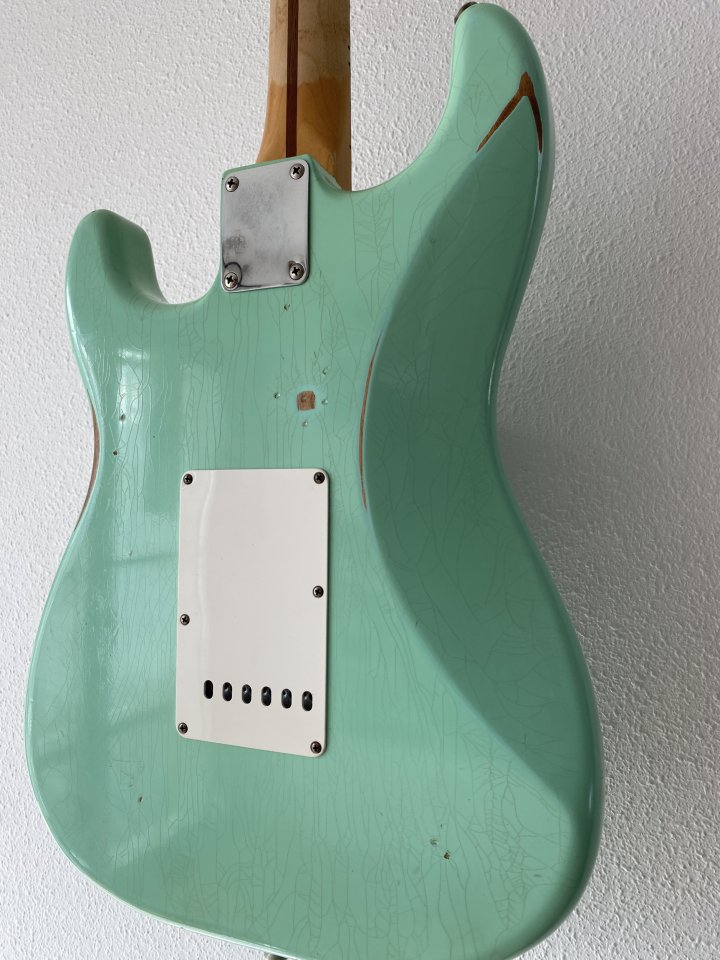 Fender Stratocaster Road Worn 50´s Surf Green de segunda mano · Foto 3 de 10 · Araba · 1100 €