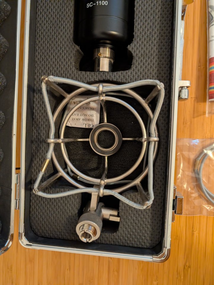 Micrófono t.bone SC 1100 + estuche