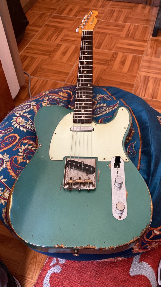Buttarini T-Style 60's Guitar With Sliders Pickups de segunda mano · Foto 4 de 9 · A Coruña · 2000 €