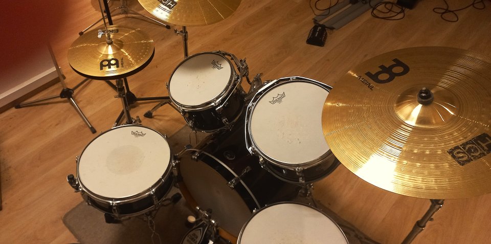 Tama Silverstar + platos Meinl HCS