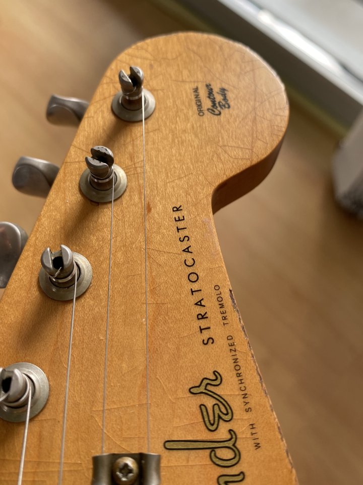 Fender Stratocaster Road Worn 50´s Surf Green de segunda mano · Foto 6 de 10 · Araba · 1100 €