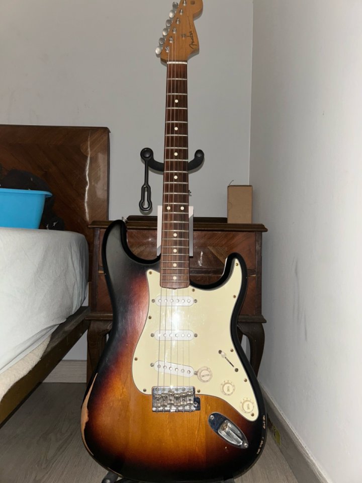 Fender stratocaster road worn 60s de segunda mano · Foto 3 de 3 · Ourense