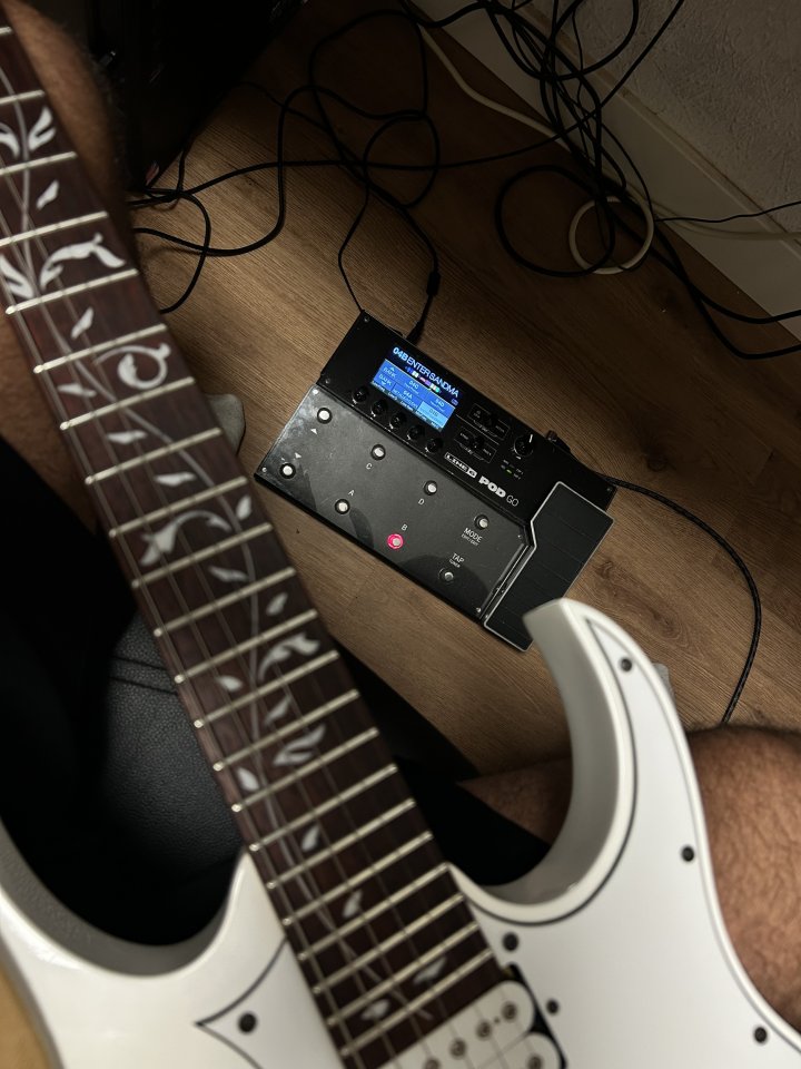 Pedalera Line 6 Pod Go de segunda mano · Foto 4 de 4 · Cádiz · 300 €