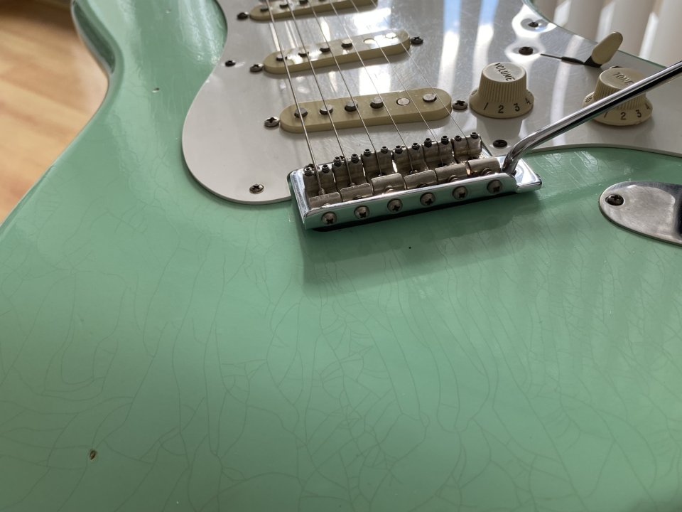 Fender Stratocaster Road Worn 50´s Surf Green de segunda mano · Foto 7 de 10 · Araba · 1100 €