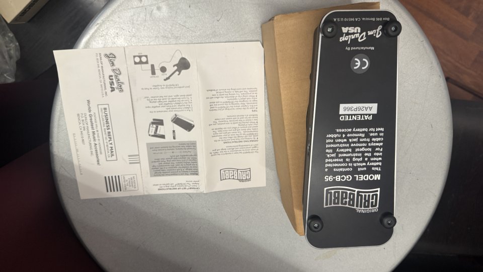 Dunlop Original Cry Baby GCB-95 – Sin estrenar, caja y documentación original de segunda mano · Foto 3 de 4 · Barcelona · 70 €