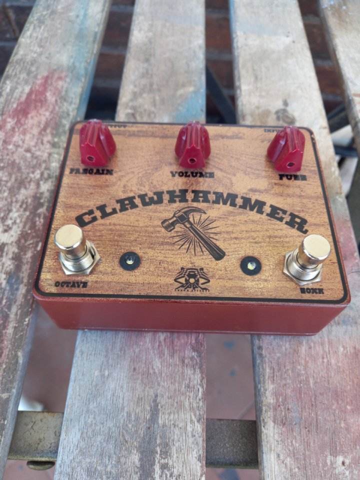 Clawhammer (Zonk Machine + Octava aguda monofonica) de segunda mano · Foto 2 de 6 · Barcelona · 100 €