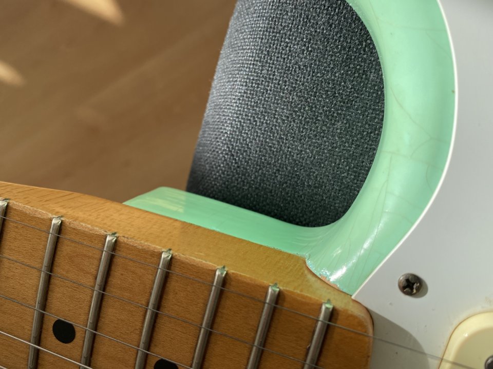 Fender Stratocaster Road Worn 50´s Surf Green de segunda mano · Foto 8 de 10 · Araba · 1100 €