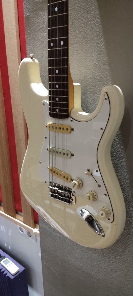 Fernandes stratocaster