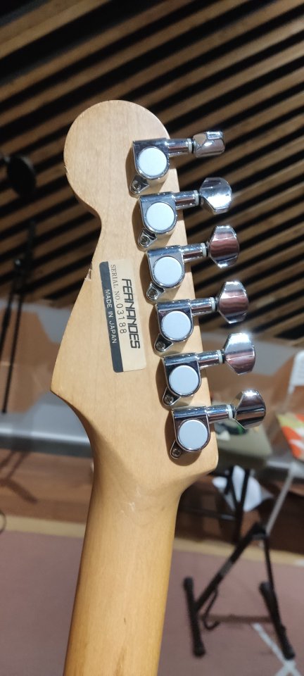 Fernandes stratocaster