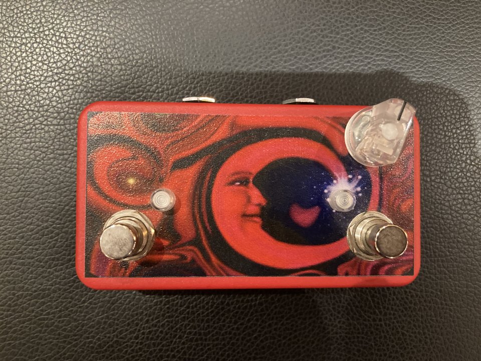 Lovepedal Tchula Red Red Moon ed. limitada - ENVÍO GRATIS