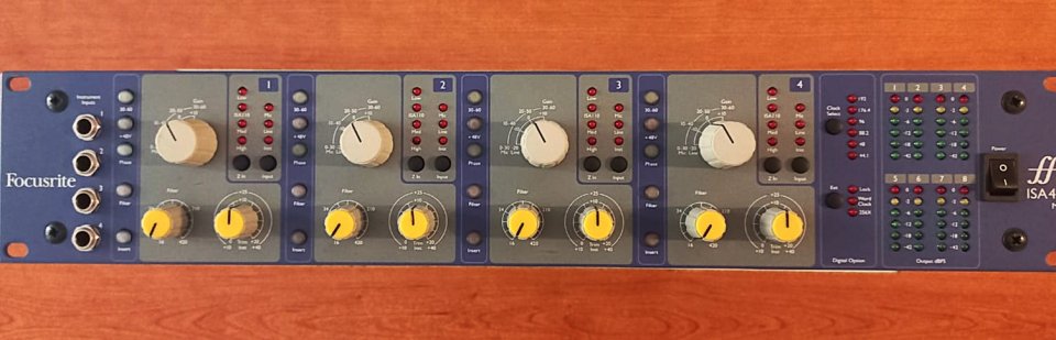 Preamplificador Focusrite ISA 428 MKII