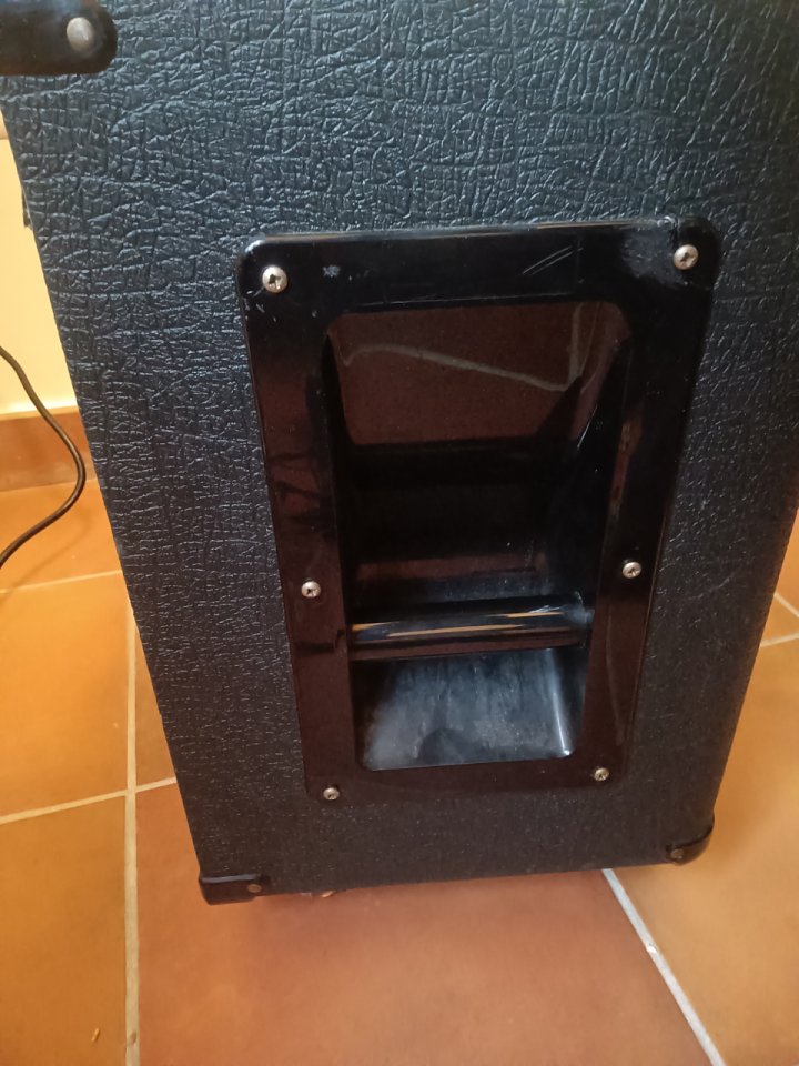 Pantalla 1x12 Marshall JBL E120