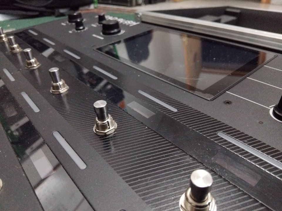 Headrush pedalboard + flycase + choptones + ir de segunda mano · Foto 1 de 4 · Huesca · 500 €
