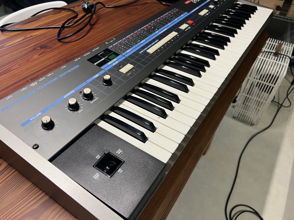 Semana Black Friday: Korg Poly-61M