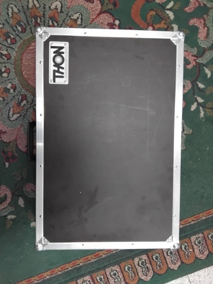 Headrush pedalboard + flycase + choptones + ir de segunda mano · Foto 3 de 4 · Huesca · 500 €