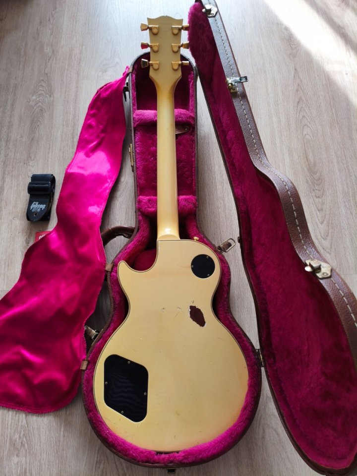 Gibson Les Paul Custom 1990 Alpine White de segunda mano · Foto 8 de 10 · Cádiz · 5700 €
