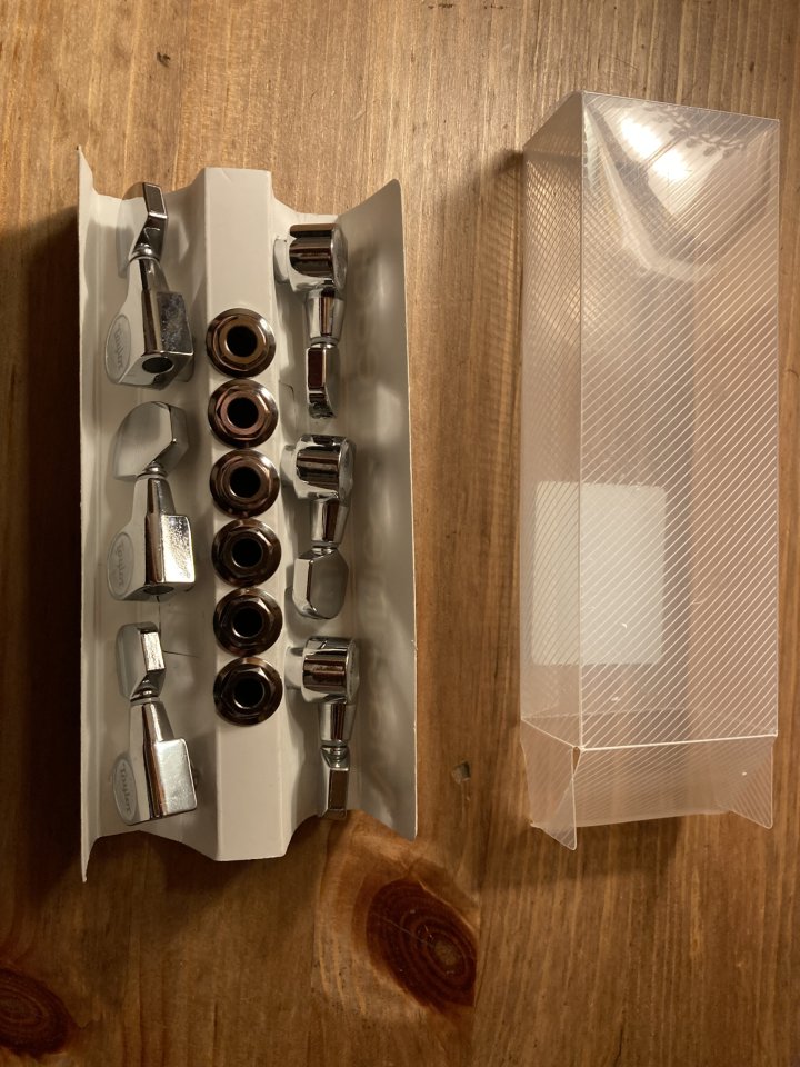 Clavijas Taylor plateadas