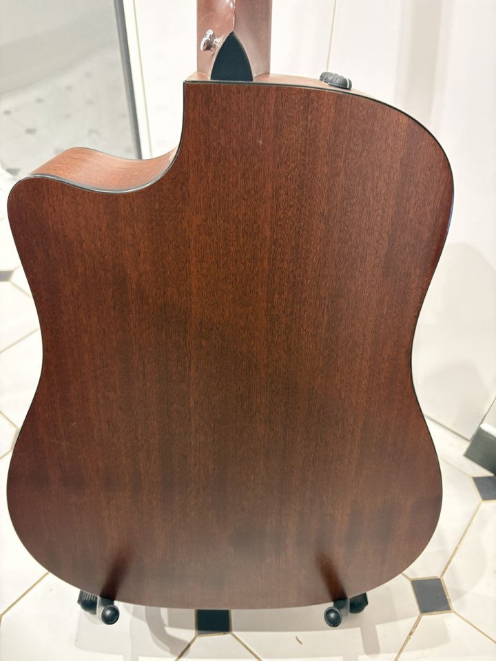 Guitarra Taylor 310ce