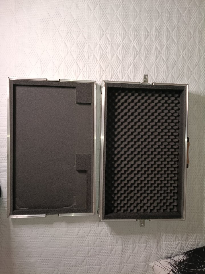 Thon Case Boss GT-100/GT-10/GT-10B de segunda mano · Foto 6 de 8 · Córdoba · 100 €