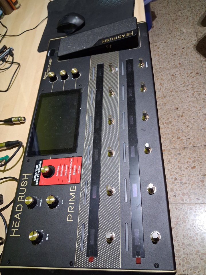 Headrushe Prime de segunda mano · Foto 4 de 7 · Girona · 825 €