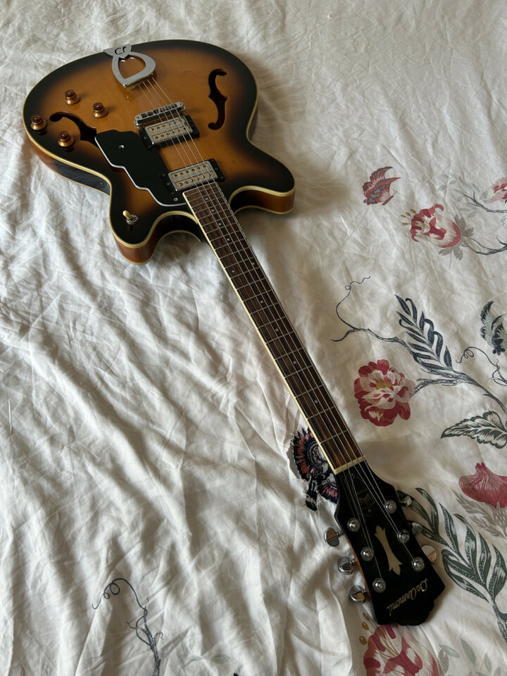 Guitarra Dearmond Starfire Sunburst (1999)