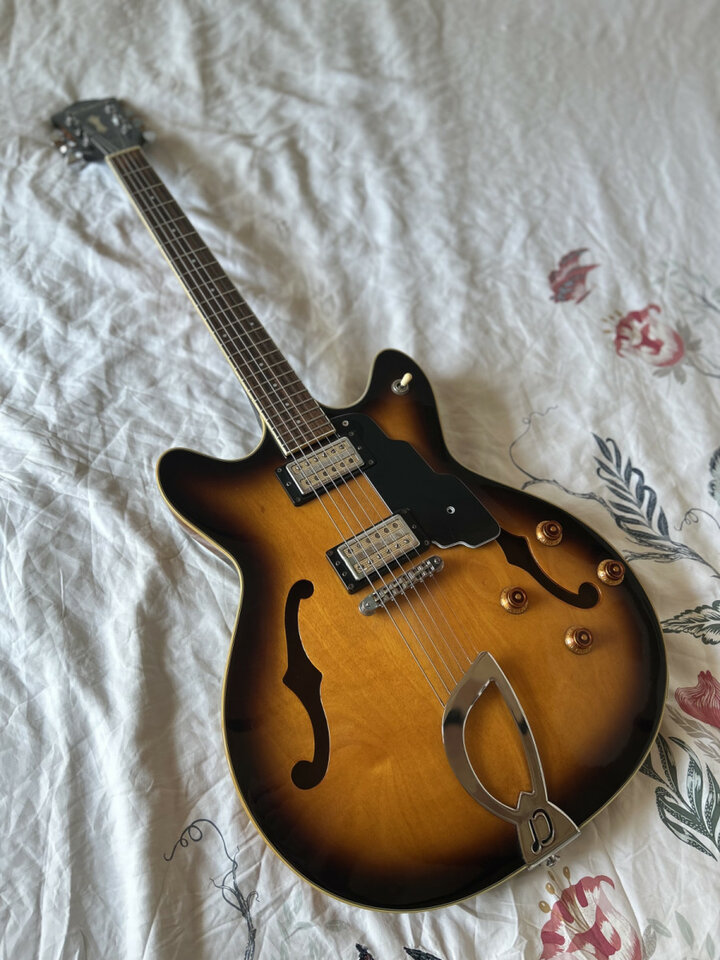 Guitarra Dearmond Starfire Sunburst (1999)