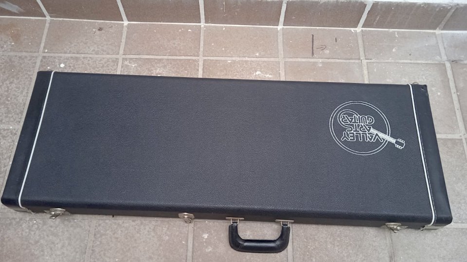 Valley Arts Telecaster Custom Pro made in USA